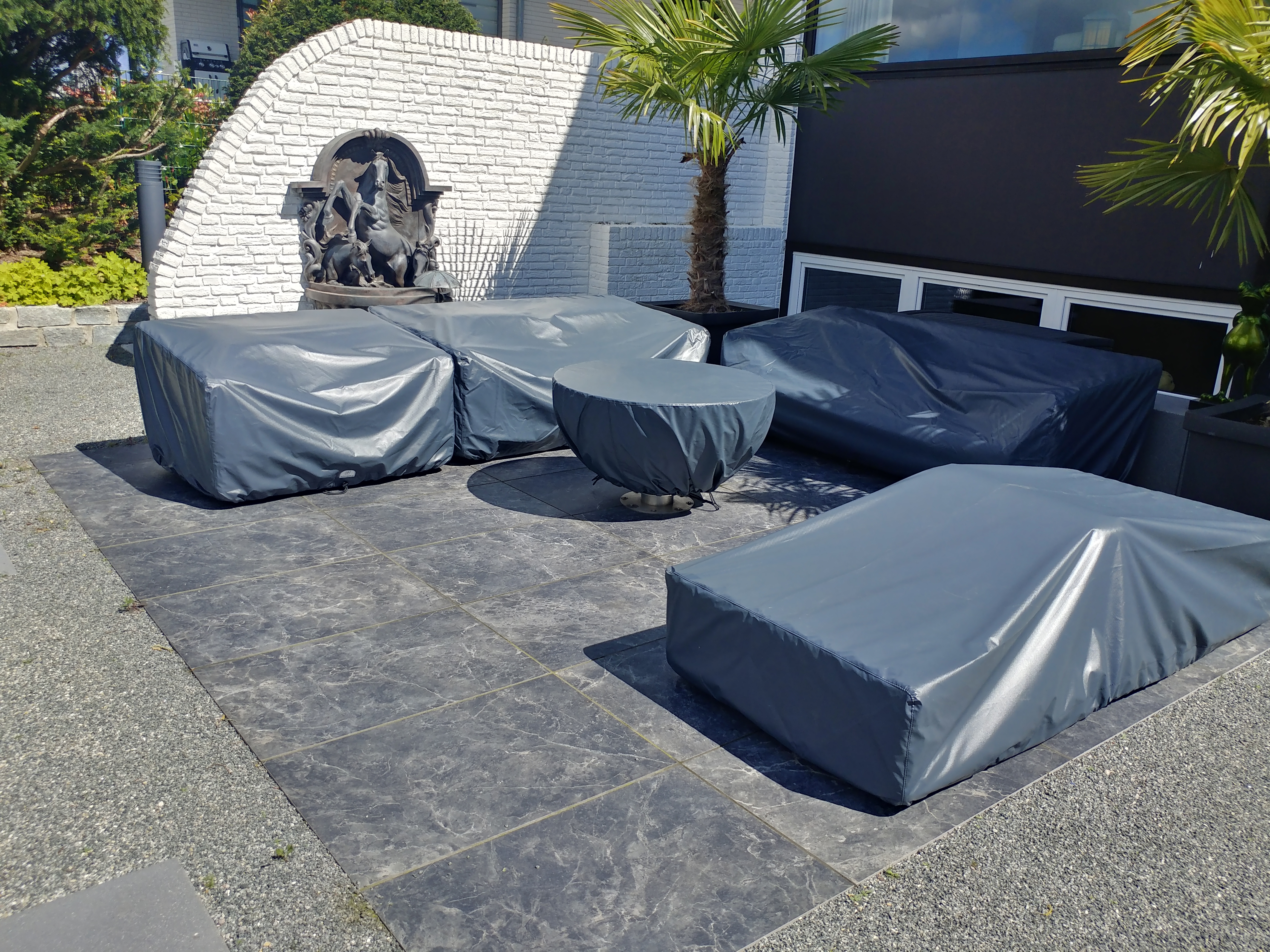 Abdeckplanen für Gartenmöbel nach Maß